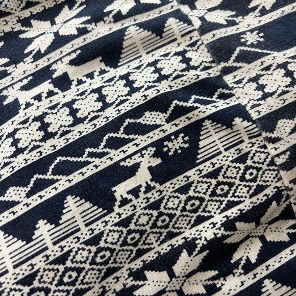 Infinity scarf moose, Christmas tree and snowflake pattern. - Picture 4 of 4